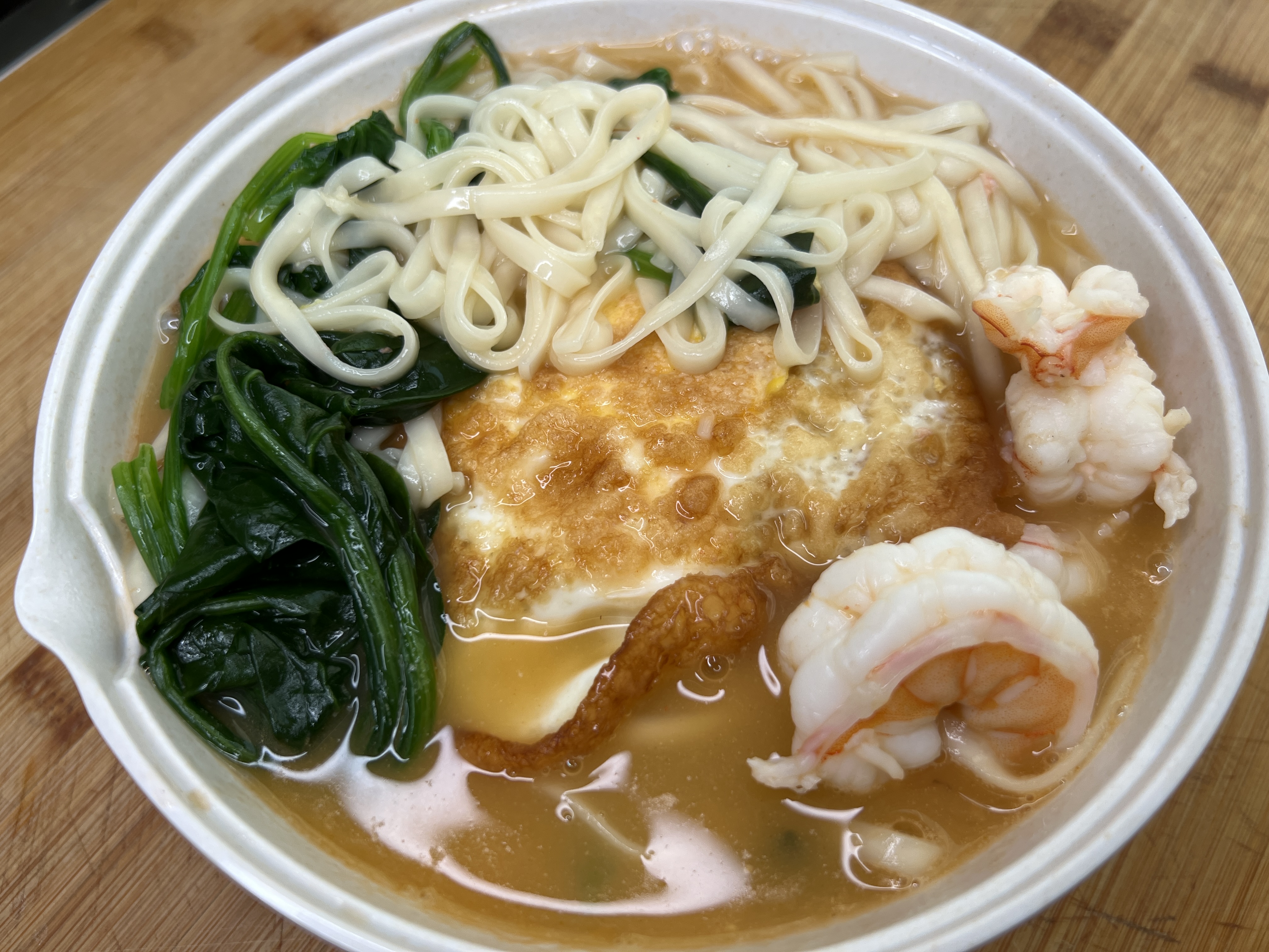 虾仁三鲜面在家这样做,虾仁脆嫩,鸡蛋焦香,给28元都不卖,鲜