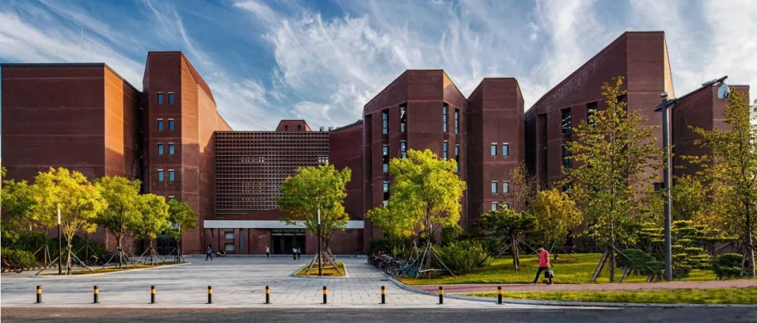 位于黄河入海口的北京师范大学东营实验学校