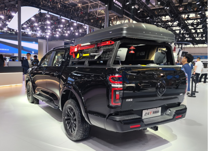 2024北京车展之商用车:皮卡类最多,轻客,客货两用,房车类次之