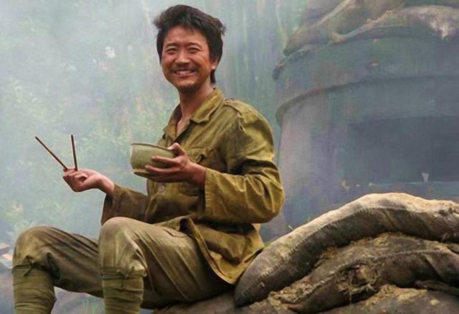 我的团长我的团#  康丫,原运输营准尉副排长,没车开的司机,有他不多