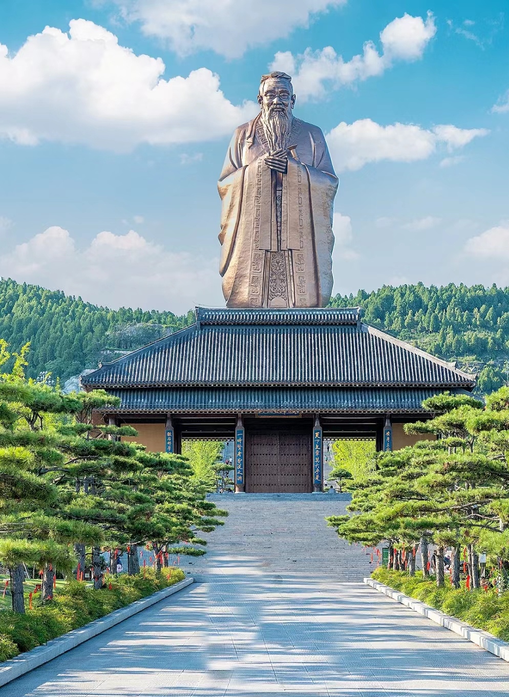 济宁,山东省下辖地级市,是运河之都,孔孟之乡,中华文明的重要发祥地