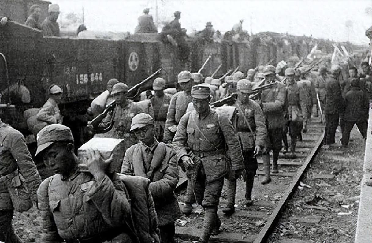 美誉的华东野战军,而另一边,则是有国民党"御林军"之称的整编七十四师