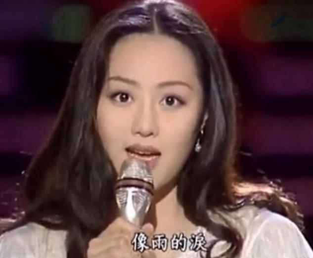 可以说,仅从家世上来看,章小蕙已经秒杀了世界上百分之九九的人.
