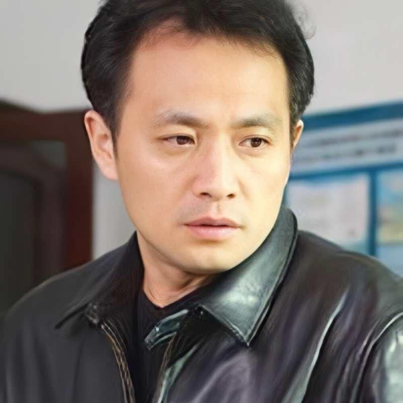 回顾丁志诚:因工作让姐姐恨,把婚房让给姐姐,让残疾姐姐不流泪