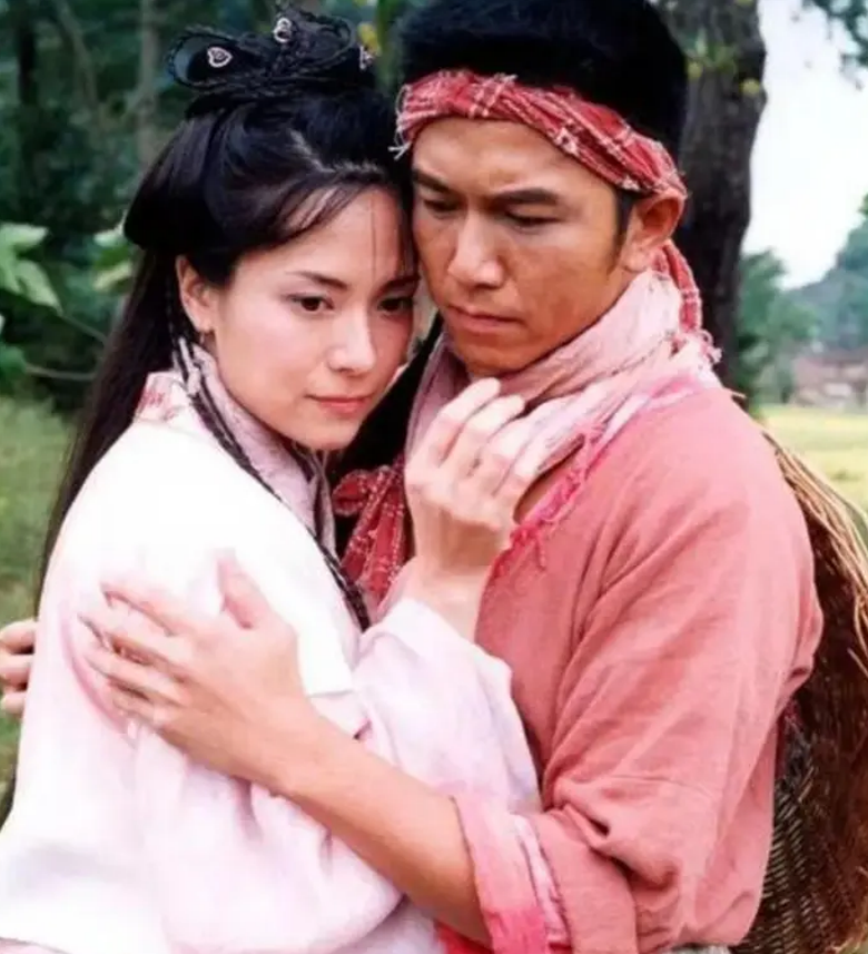 回顾郭羡妮:嫁河南小伙给农村公婆买房,朱少杰娶到她乃三生有幸