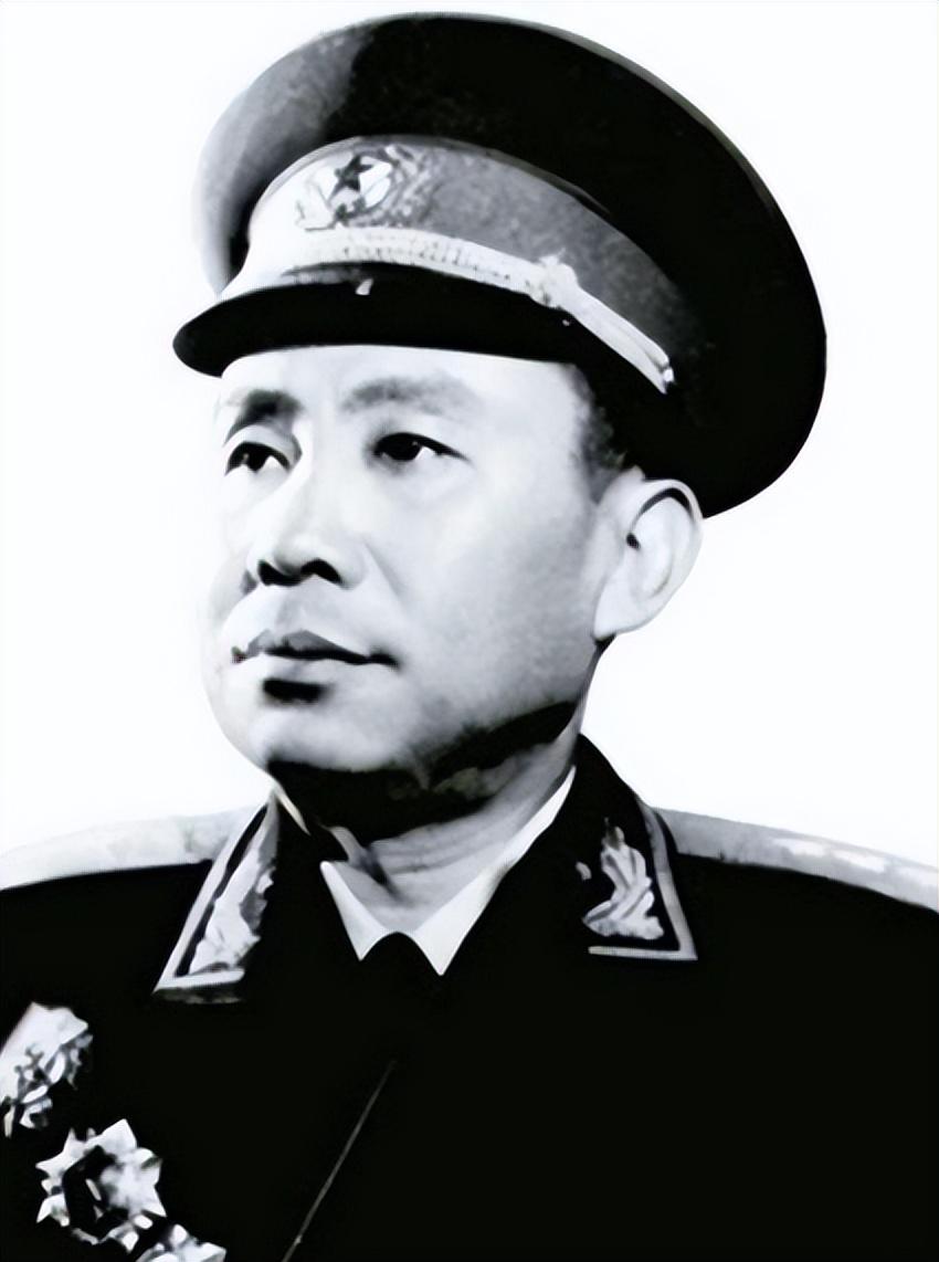 第四野战军有八大猛将,个个彪炳史册,究竟谁是第一大猛将呢?