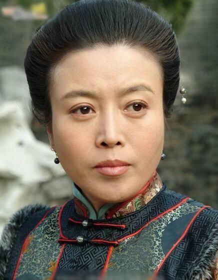 回顾丁嘉丽:亲情爱情都有泪,此生最对不起女儿,倾尽一生弥补