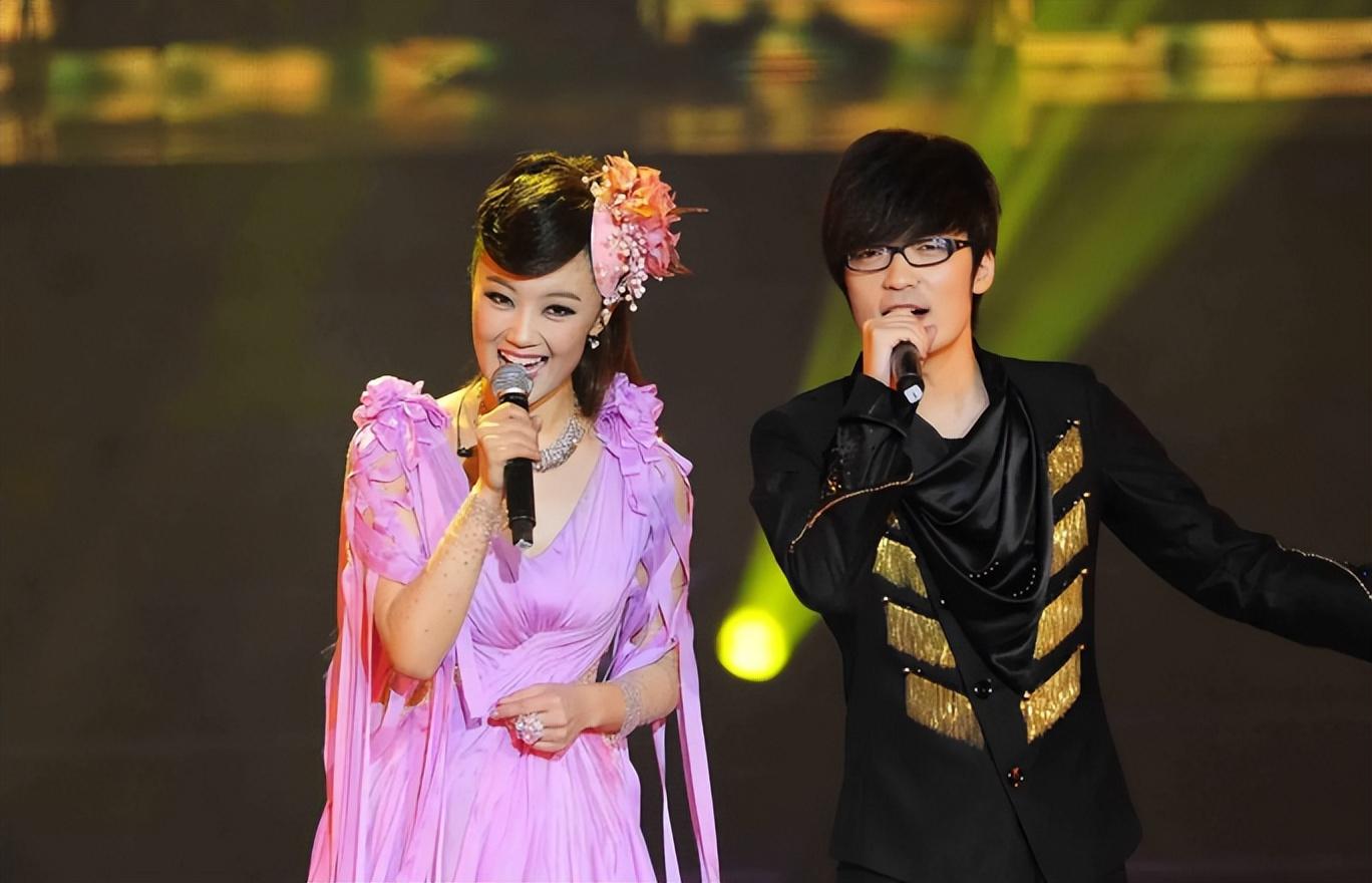 回顾拼搏多年,被婚姻击溃,玖月奇迹的结局印证了凤凰传奇的清醒