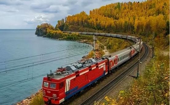 中国列车进入俄罗斯,为何要停5小时再走?安检能用那么长时间?