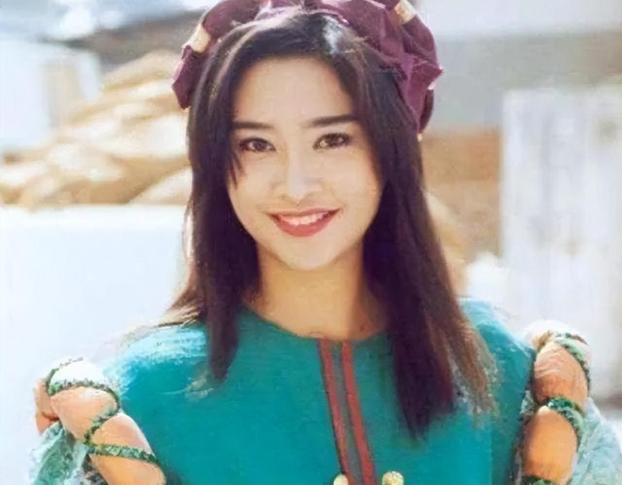 李克勤:迎娶"香港小姐"卢淑仪,婚后多年无绯闻,感情恩爱如初