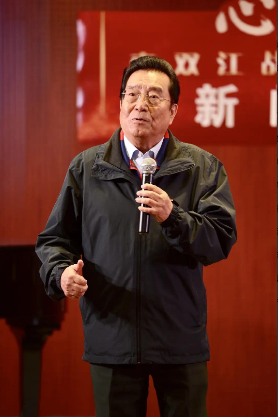 回顾梦鸽:24岁嫁51岁李双江,结婚33年生一子,儿子成夫妻心病