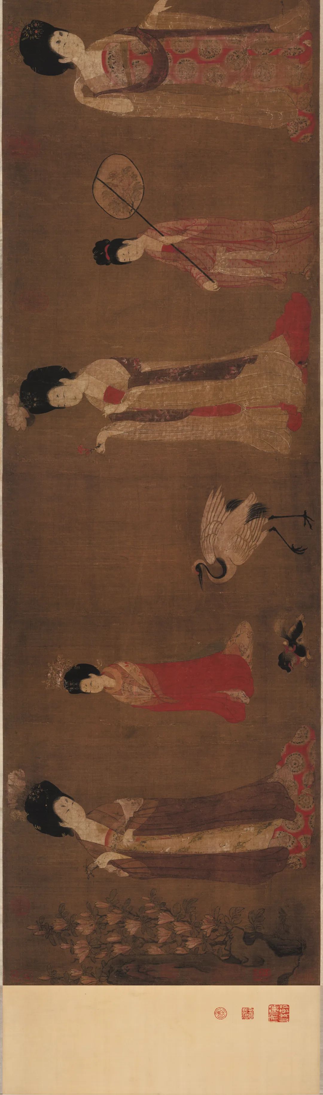 唐《簪花仕女图》辽宁省博物馆藏