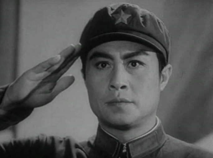 回顾"一代男神"王心刚:高龄92岁与病妻白头偕老,儿女