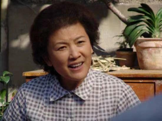 ""这场戏后,我的心脏受创严重,经常需要服用速效救心丸,可能是因为