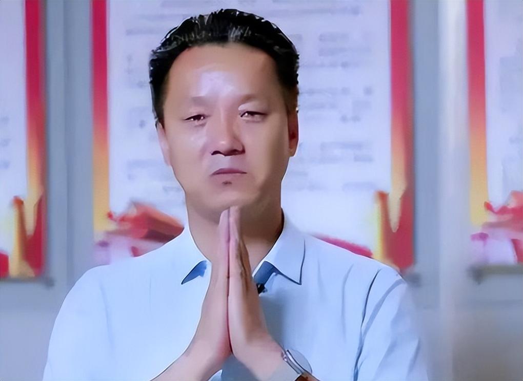 回顾:轰动全国的"北大保安高考第一人"张俊成,如今成职校校长