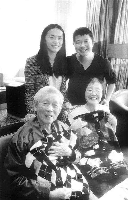 回顾姚晨:再婚嫁普通丈夫,一家4口乐融融,私藏的存折牵出泪水