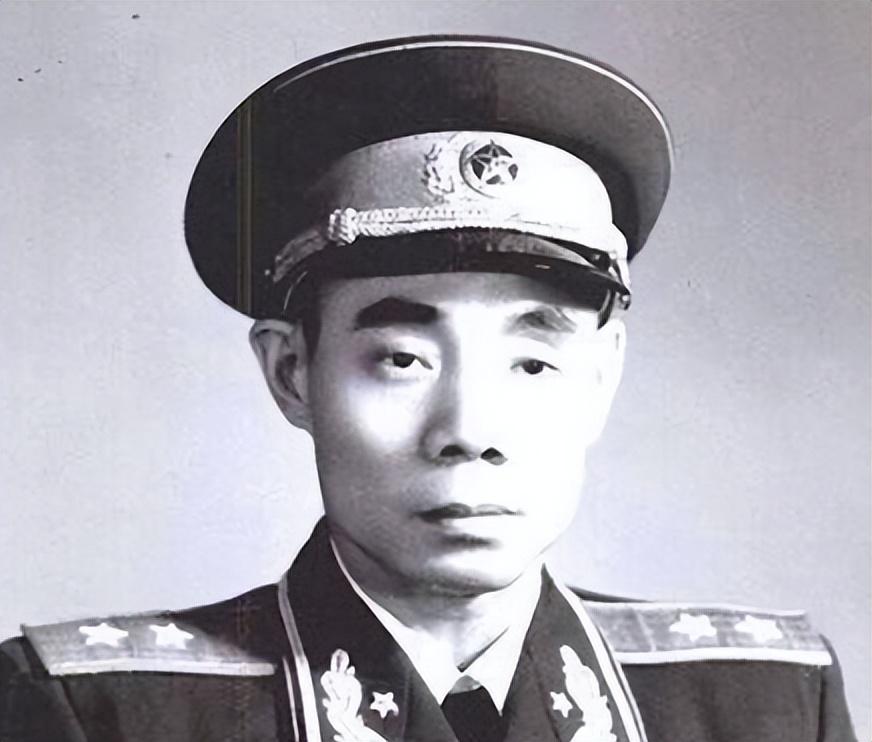 他成名较晚,在解放战争中参与了冬季攻势,活捉国民党新编第5军军长