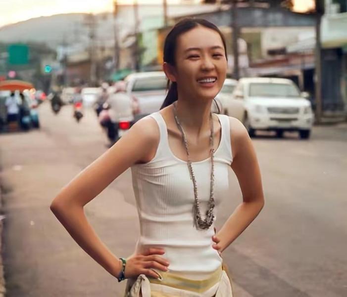 回顾被称为"小章子怡",与张国立父子恩怨颇深,今童瑶嫁人翻身