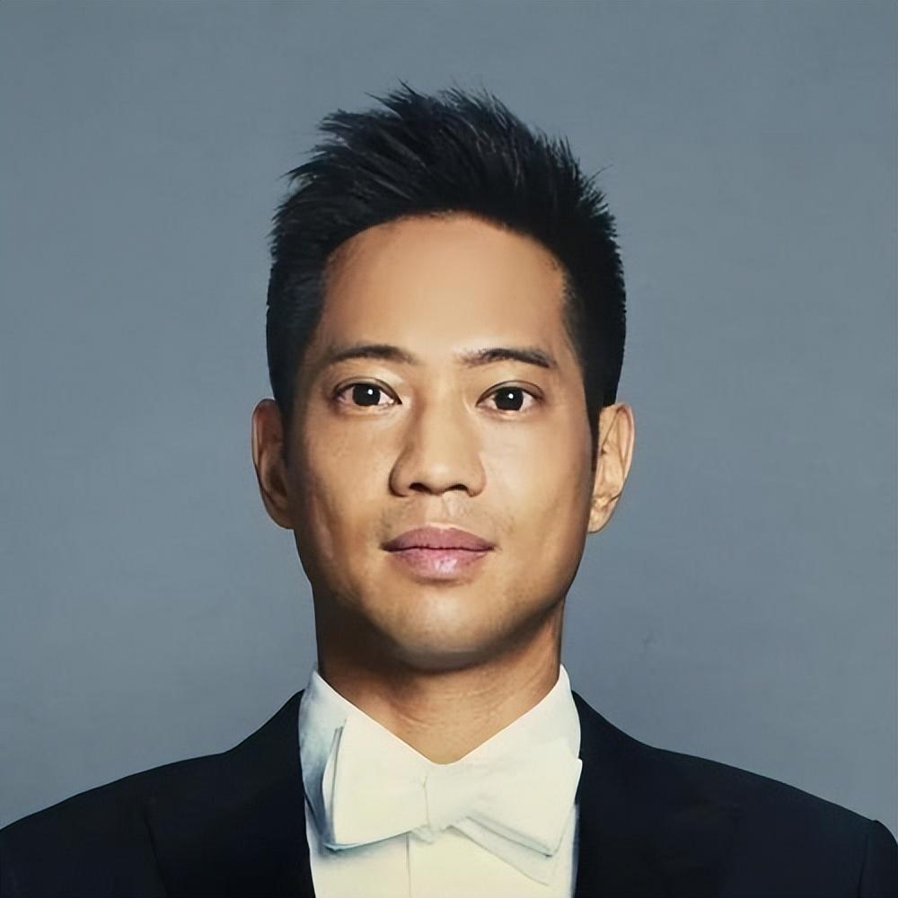 回顾嫁入豪门8年瘦到仅44斤,被扫地出门的伍智恒,经历了什么?