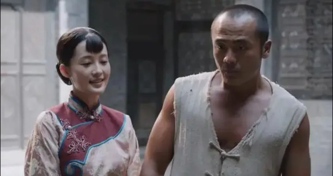 《白鹿原》中,黑娃与田小娥偷欢,一番云雨后,终于问出了难以启齿的