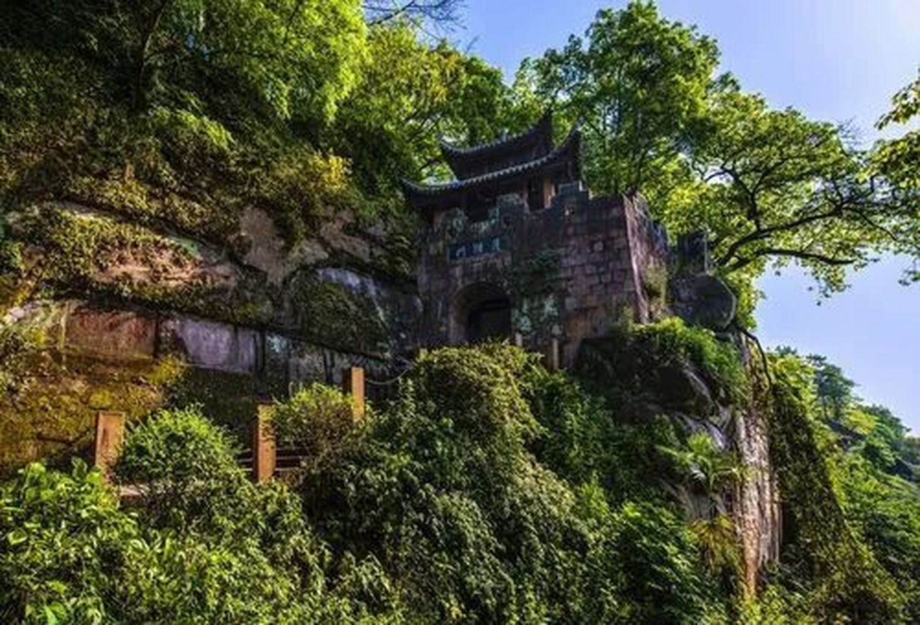 亲们,99你们有没有听说过重庆合川钓鱼城啊?