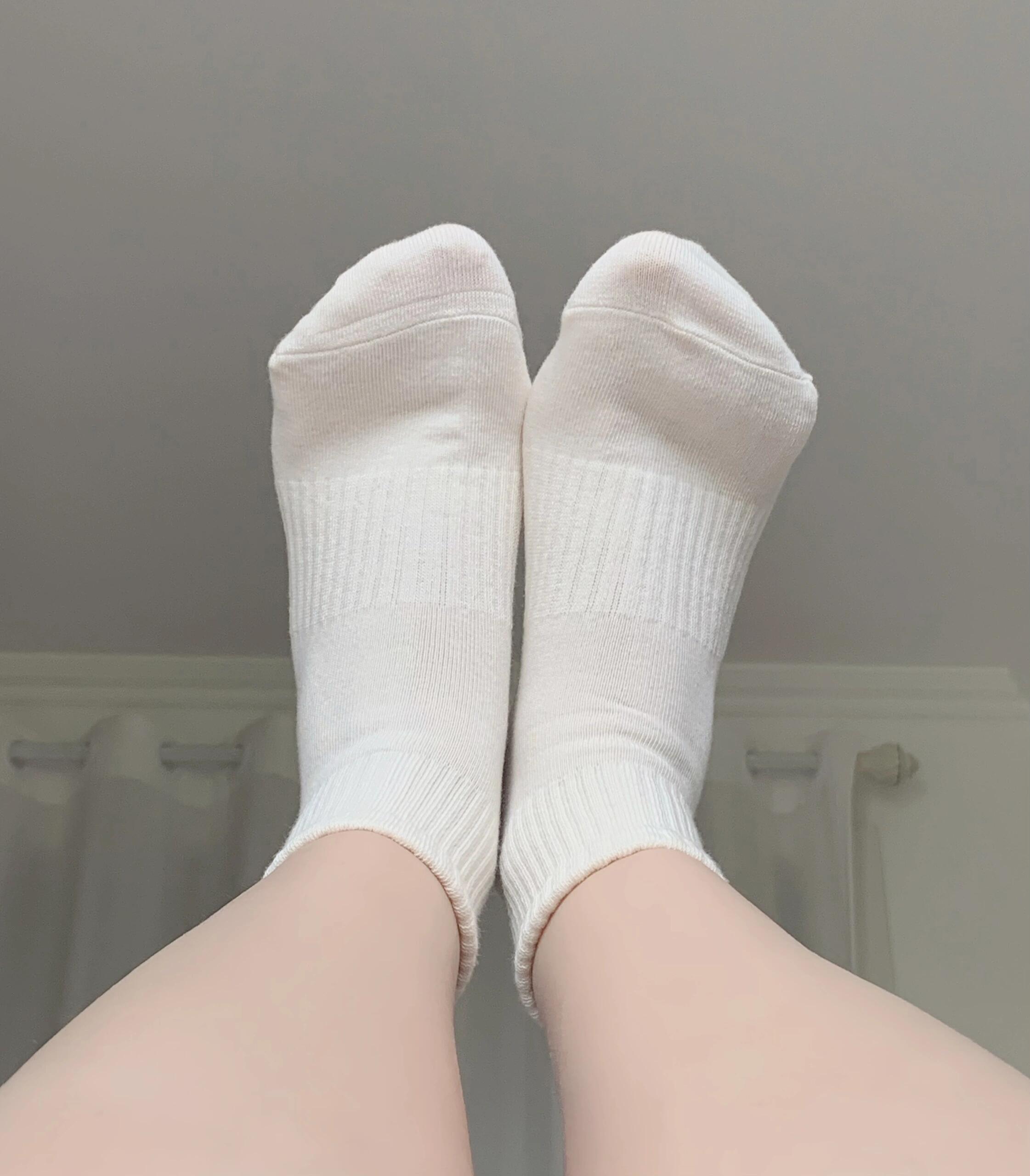 好穿又可爱的白色短袜,你确定不莱一双?