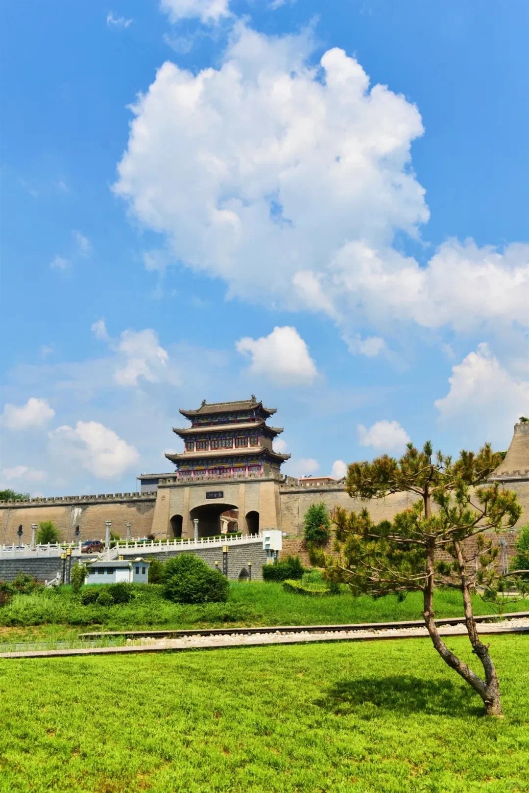 庆阳旅游必去十大景点有哪些  1 南梁革命纪念馆 位于华池县,总建筑