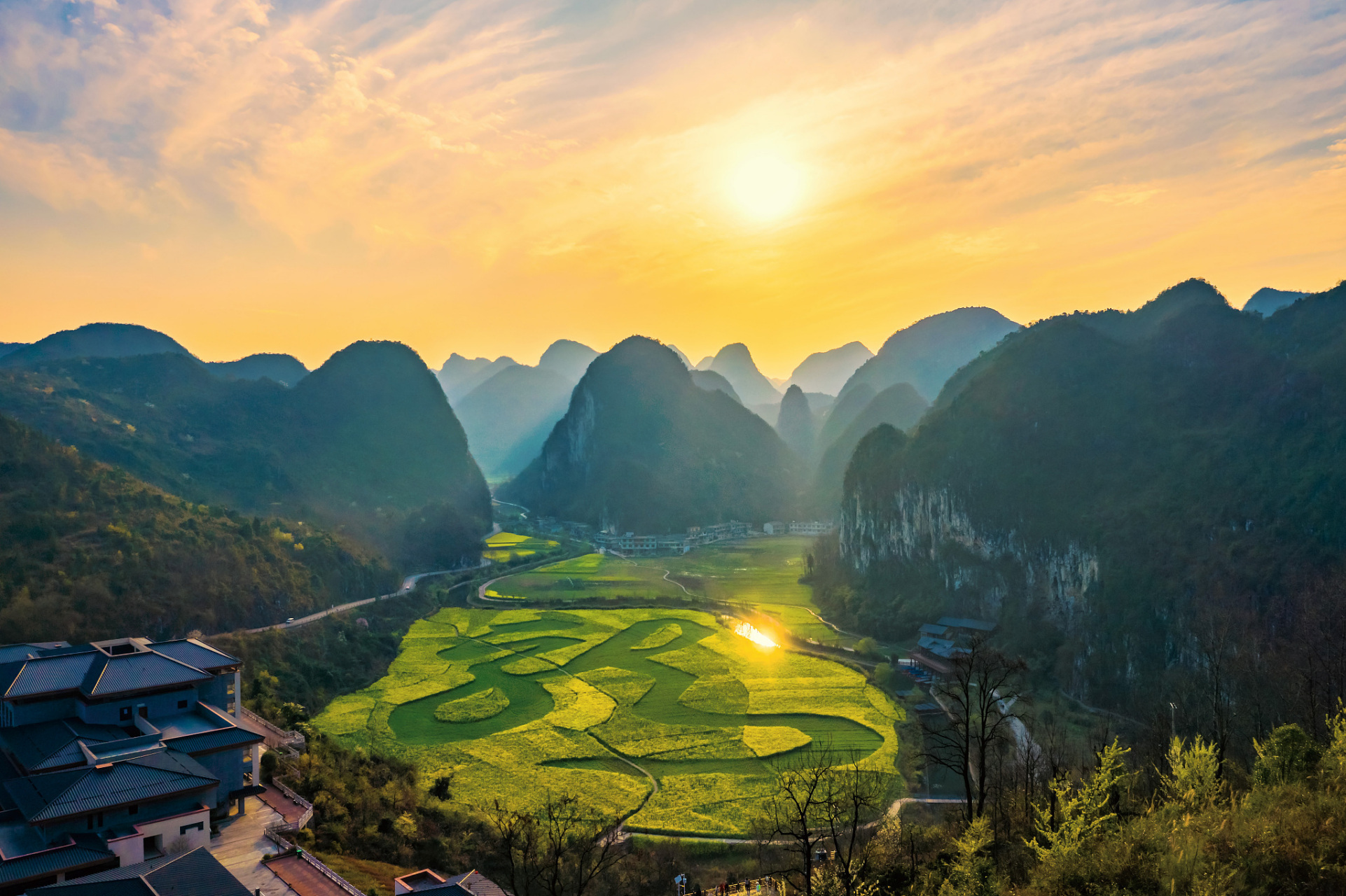 我国六处绝美仙境十里画廊,分别位于张家界,阳朔,兴隆,开阳,蕉岭和