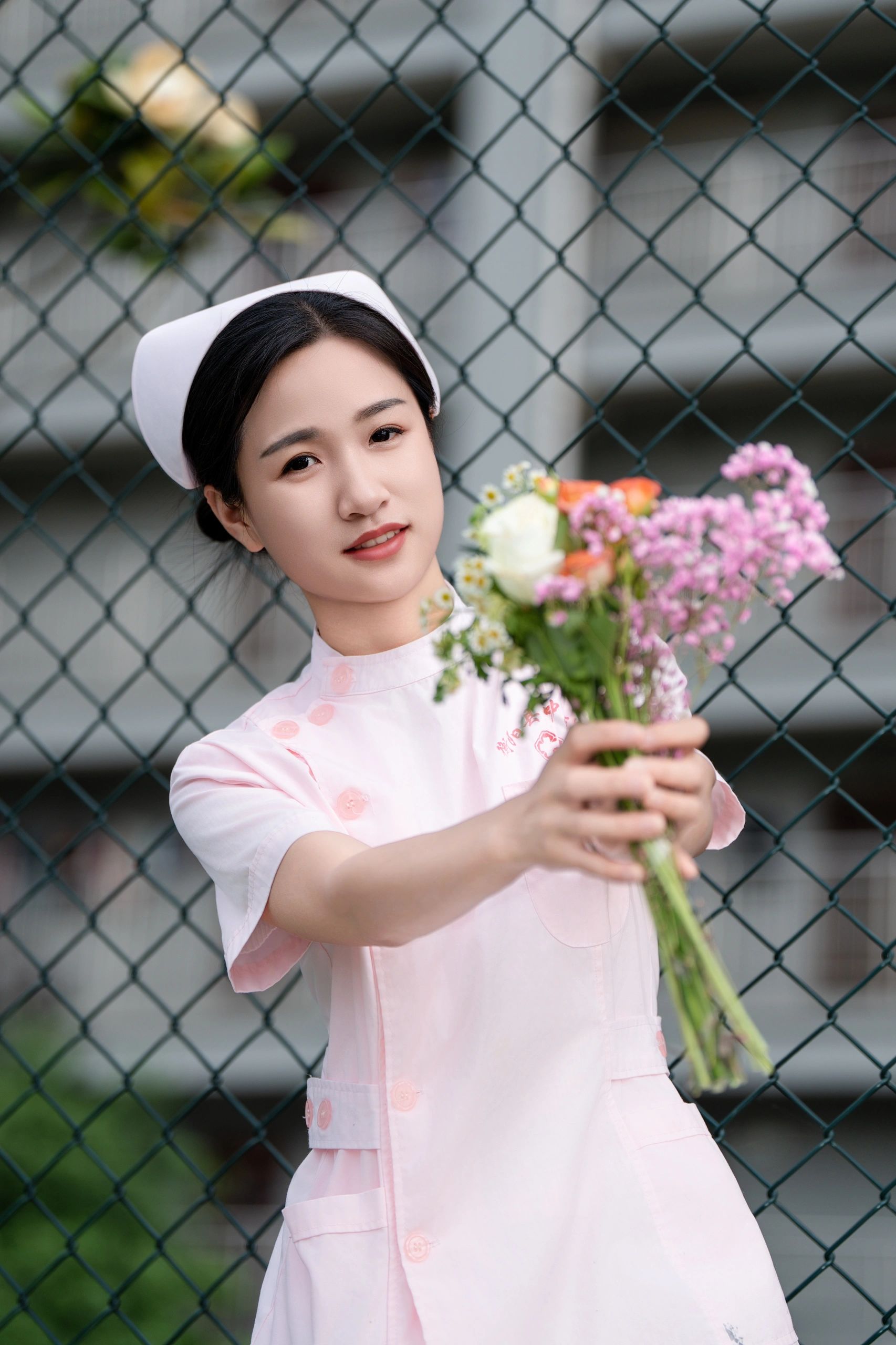 最近先不联系了,我忙着捡瓶子,马上520到了,我也