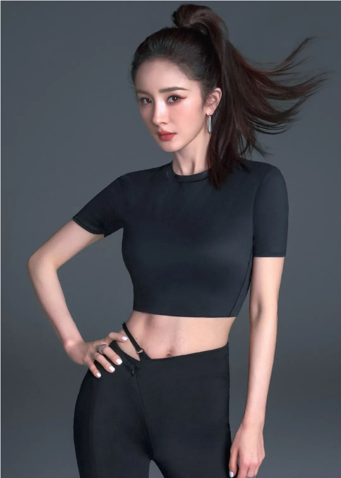 杨幂性感代言!这款内衣让你s型曲线立显