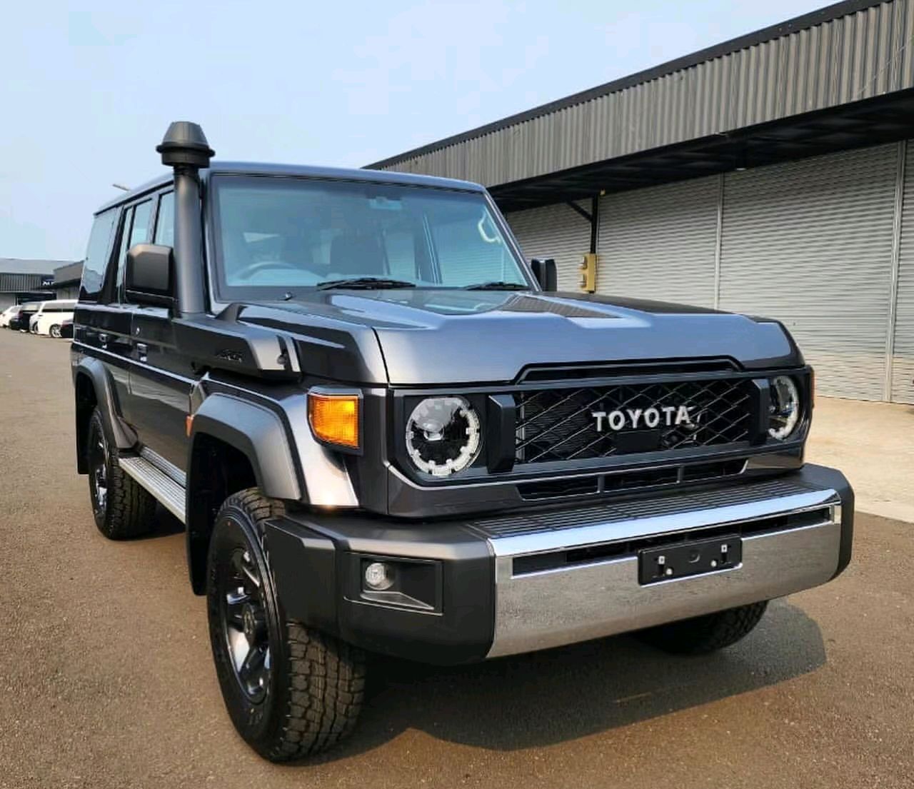 越野王者的魅力!兰德酷路泽lc76引起高度关注