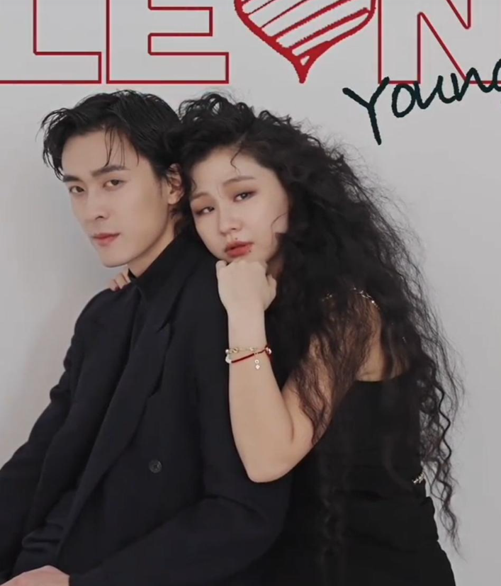 31岁金靖官宣怀孕!老公是著名动漫导演!终于明白李佳琦输在哪里