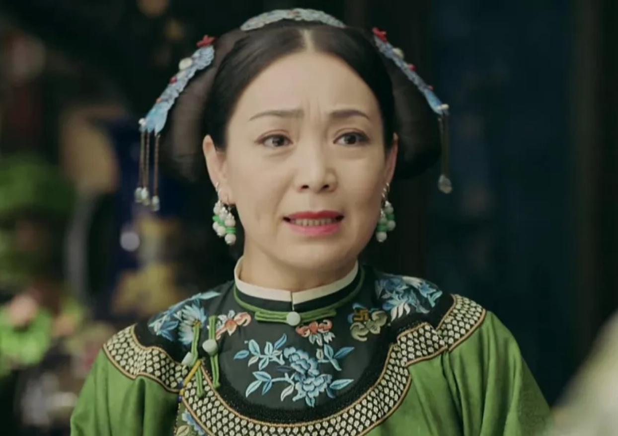 回顾戴春荣:25岁嫁初恋,和丈夫恩爱零绯闻,与女儿女婿住对门