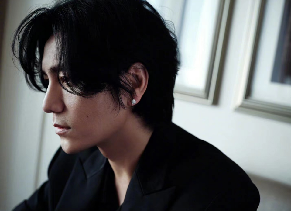 回顾:男明星还追求冷白皮?看这8位黑皮肤照样可以"惊艳四座"