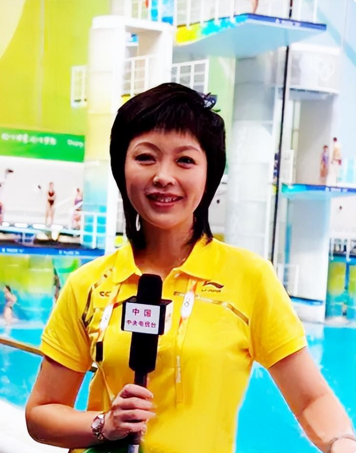 2010年,和杨迪感情稳定的水均益,将杨迪娶了进门,由于两人相差足足13