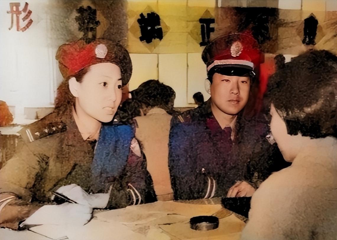 1997年,安徽1玉米地发现女尸,警察巧布局破迷案:抓获另1个女人