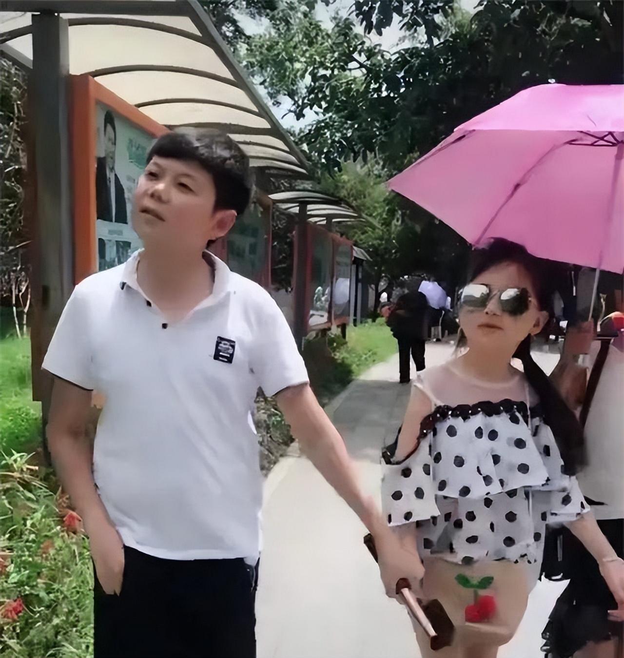 19年四川"最美袖珍女"结婚,32岁长得像9岁,婚后生活让人担忧