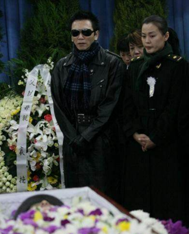 回顾红颜薄命潘星谊:29岁意外离世,葬礼上父亲露出微笑,为何?