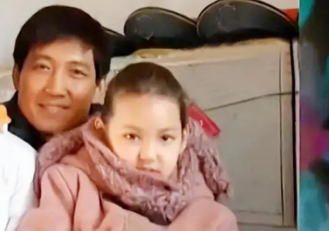 回顾李崇霄:和妻子恩爱23年,51岁英年早逝,混血女儿貌美如花