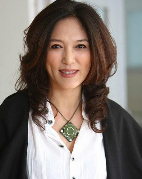 《三国演义》隐藏的知名配角,多位日后成大腕,貌美严氏至今未婚