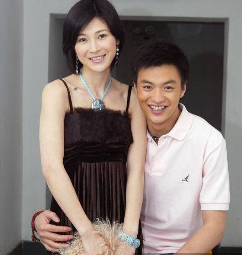 相继拍摄了《断刺》,《乱世三义》,《错放你的手》,《半路父子》等