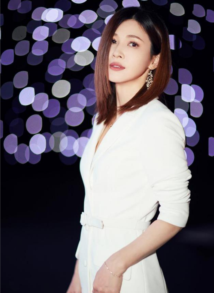 回顾童蕾:曾和周一围相恋,转身嫁给亿万富豪,风光7年