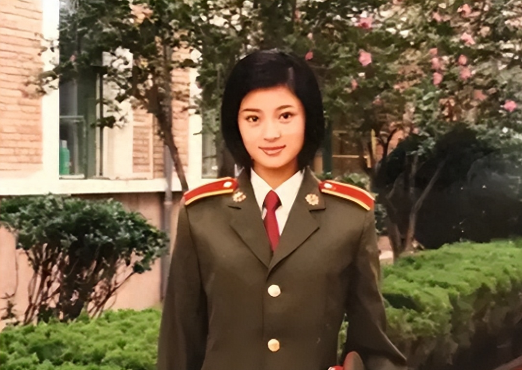 回顾王媛可:倒追丈夫5年,婚后生双胞胎儿子,取名"一模一样"