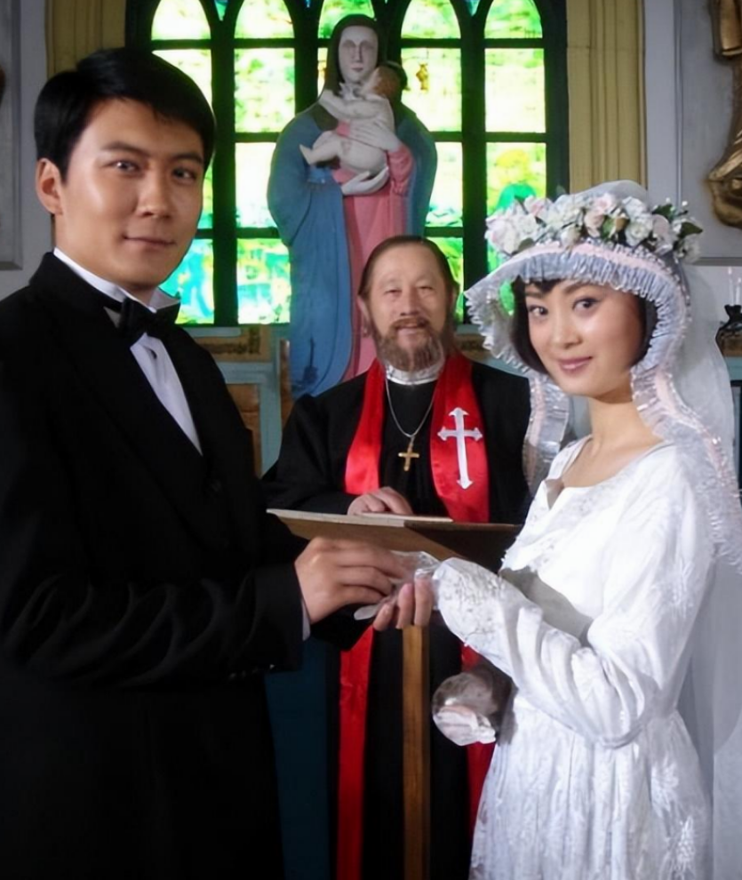 回顾赵峥:和妻子姐弟恋,恩爱二十载无绯闻,好丈夫,好爸爸