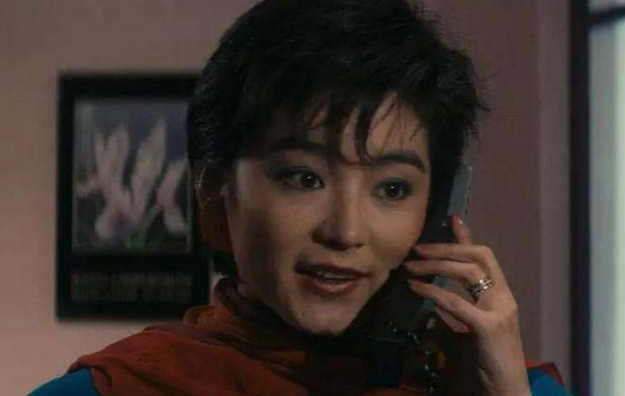 回顾林青霞亲姐林莉:叔叔养大,靠退休金生活,姐妹失散36年相认