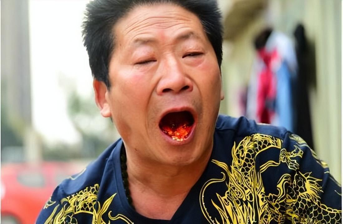 回顾"辣王"李永志:5斤辣椒配白酒,39年亦如此,如今