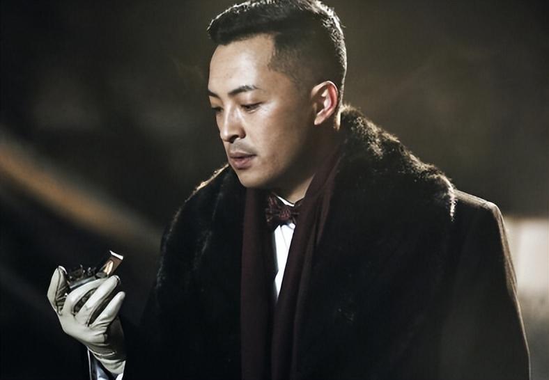姐又曝光新恋情了?新男友长成这样,一定有"过人之处"吧