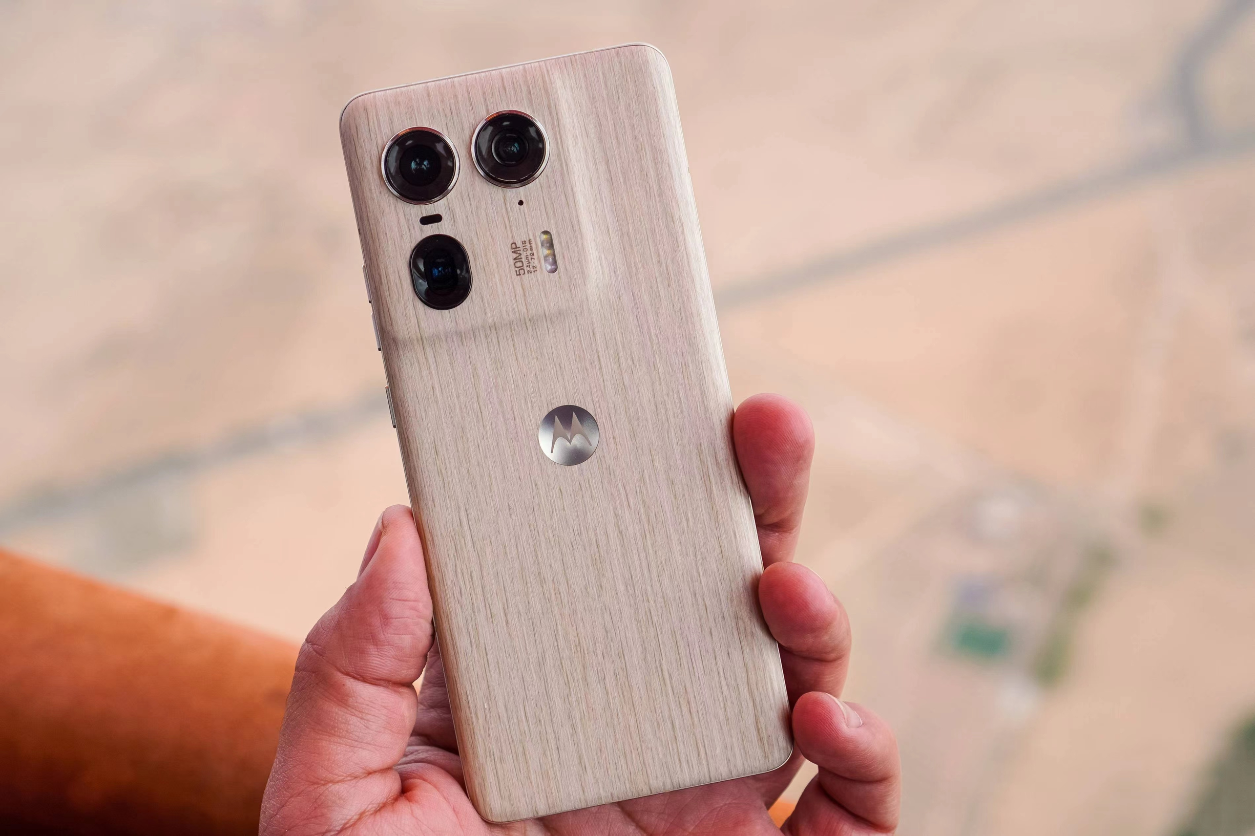 聚观早报|oppo k12x开启预售;苹果ipad air 6开售