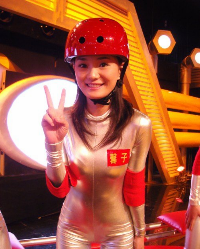回顾馨子楼安琪:从红极一时的女星,沦落成柜姐,她经历了什么?