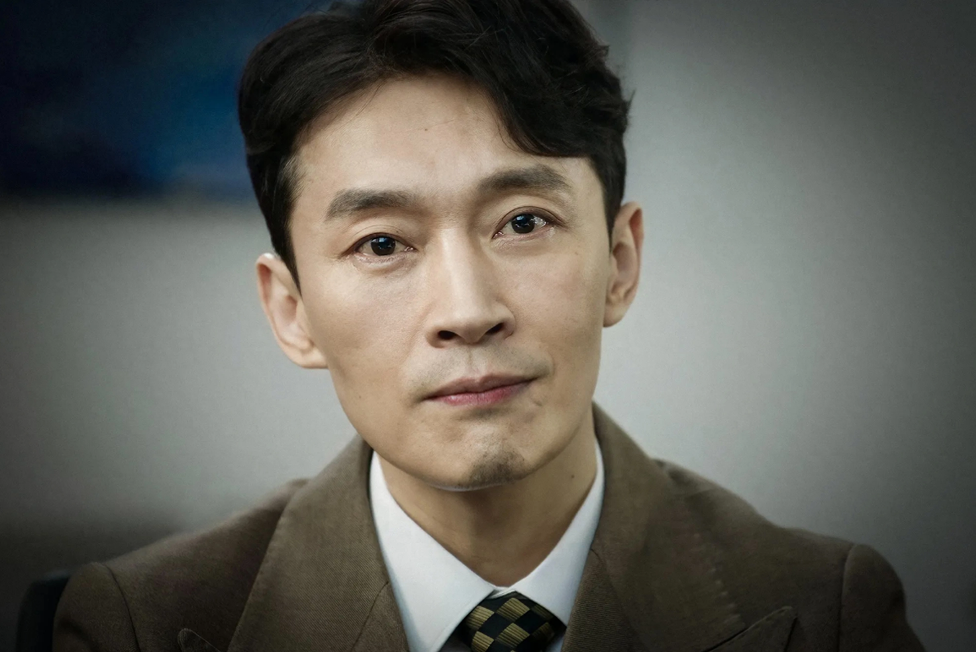 然而很多人并不知道,事业发展平稳的曹磊,生活中却经历了不少坎坷